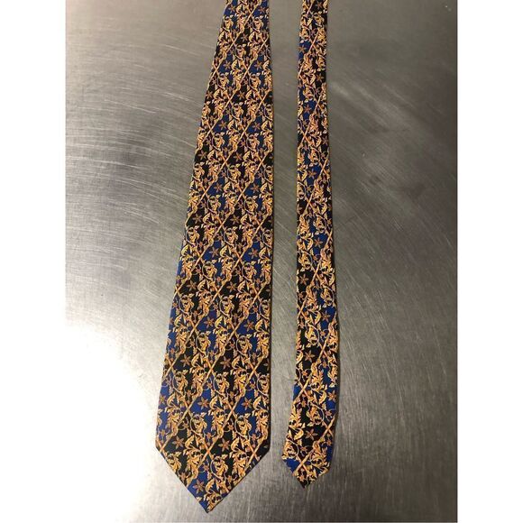 Pierre Balmain Paris Men’s Silk Blue and Gold Floral and Leaf Diamond Designer D - Picture 1 of 9